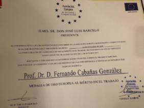 Entrega Medalla Europea al Mérito en el Trabajo al Dr. Cabañas