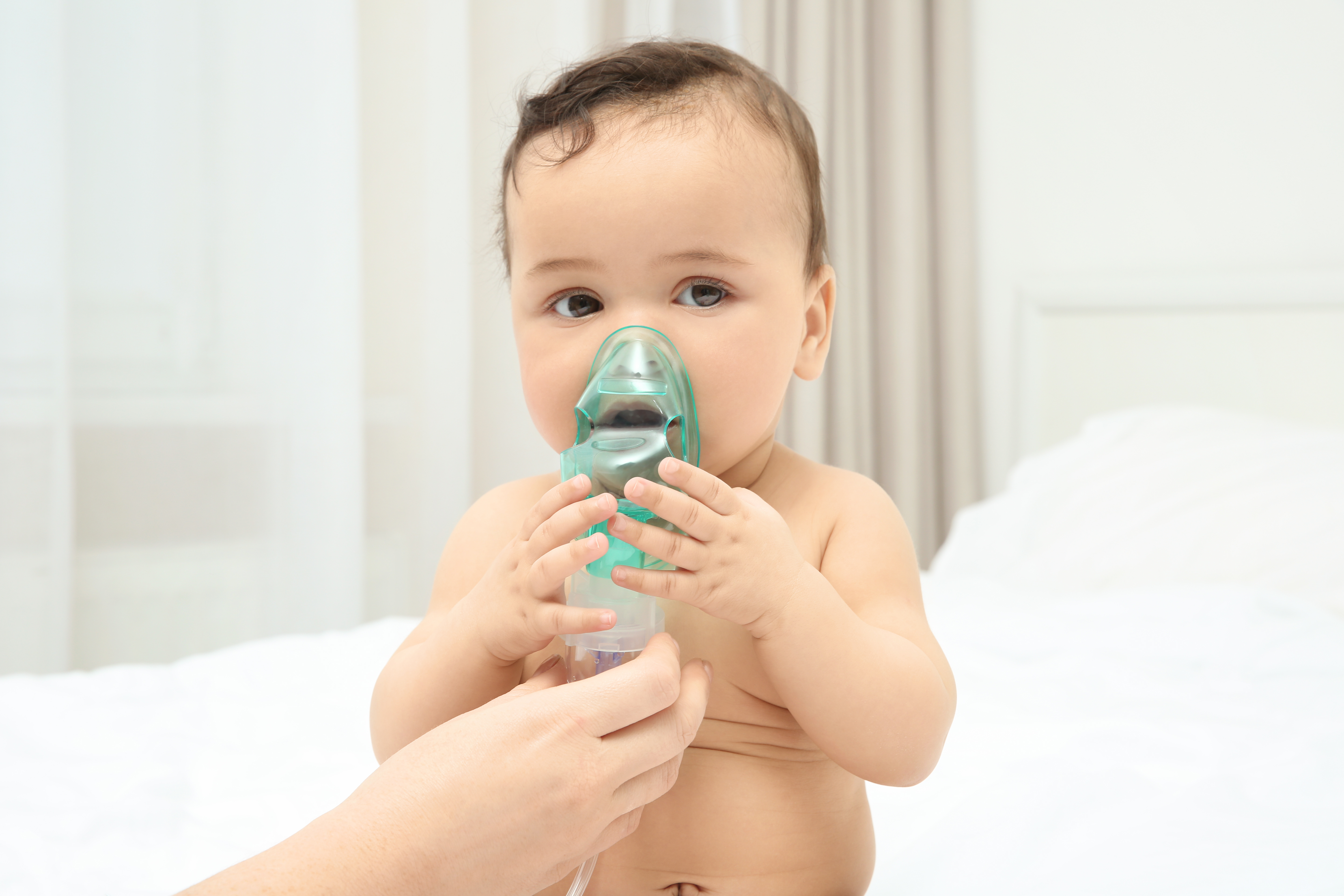 😪 Los bebés no saben respirar por la boca, por eso, cuando tienen mocos  respiran con dificultad y es conveniente realizar los lavados nasales.  😪