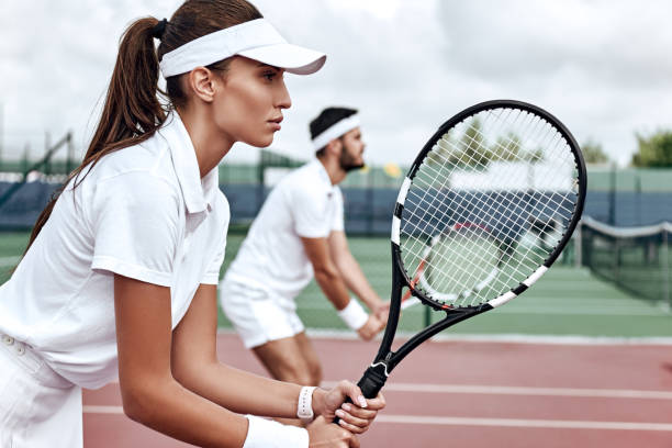 Beneficios de jugar al tenis, descúbrelos - RODERISMO